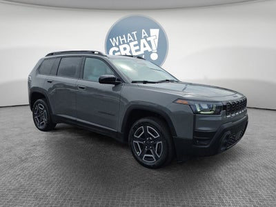 2026 Jeep Cherokee Laredo