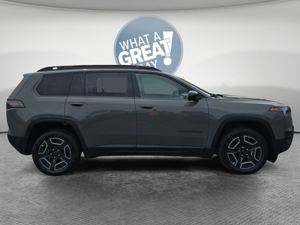 2026 Jeep Cherokee Laredo
