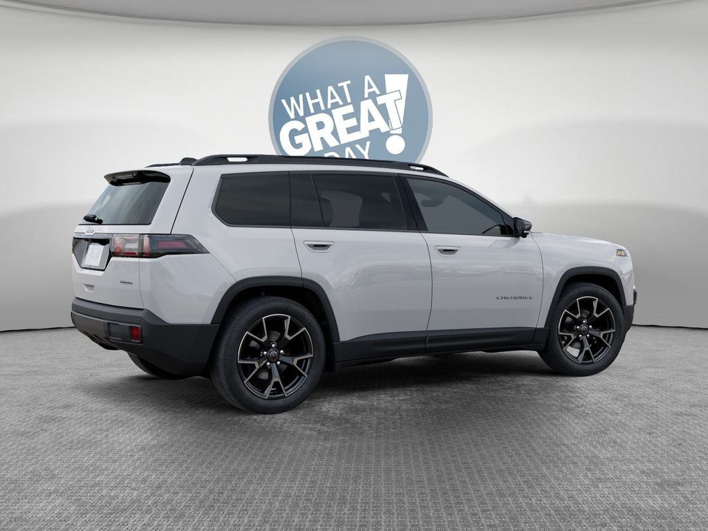 2026 Jeep Cherokee Overland