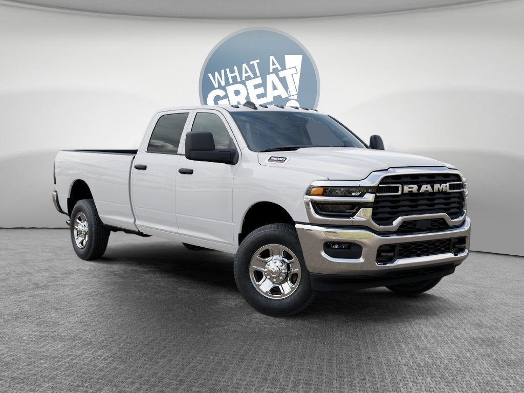 2026 RAM 3500 Tradesman 4x4 / 6.4L V8 / 8' Bed
