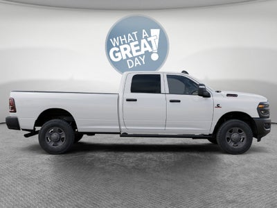 2027 RAM 3500 Tradesman 4x4 / 6.7L Diesel / 8' Bed
