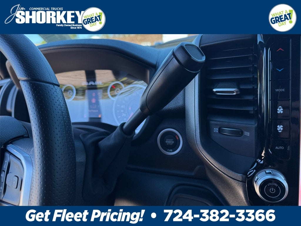 2026 RAM 2500 Tradesman Black Express 4x4 / 6.7L Diesel / 6'4" Bed