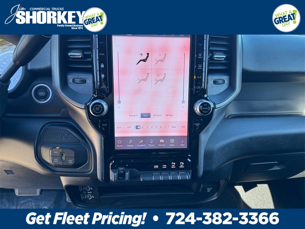 2026 RAM 2500 Tradesman Black Express 4x4 / 6.7L Diesel / 6'4" Bed