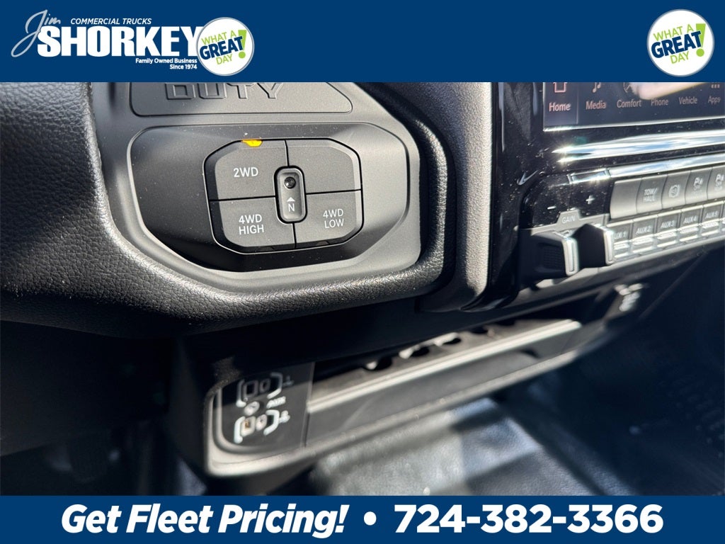 2026 RAM 3500 Tradesman DRW 4x4 / 6.7L Diesel / 8' Bed