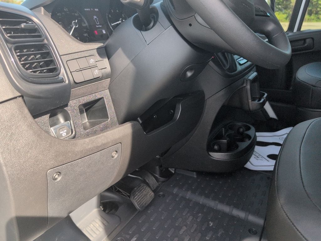 2025 RAM Promaster Low Roof / 136" WB