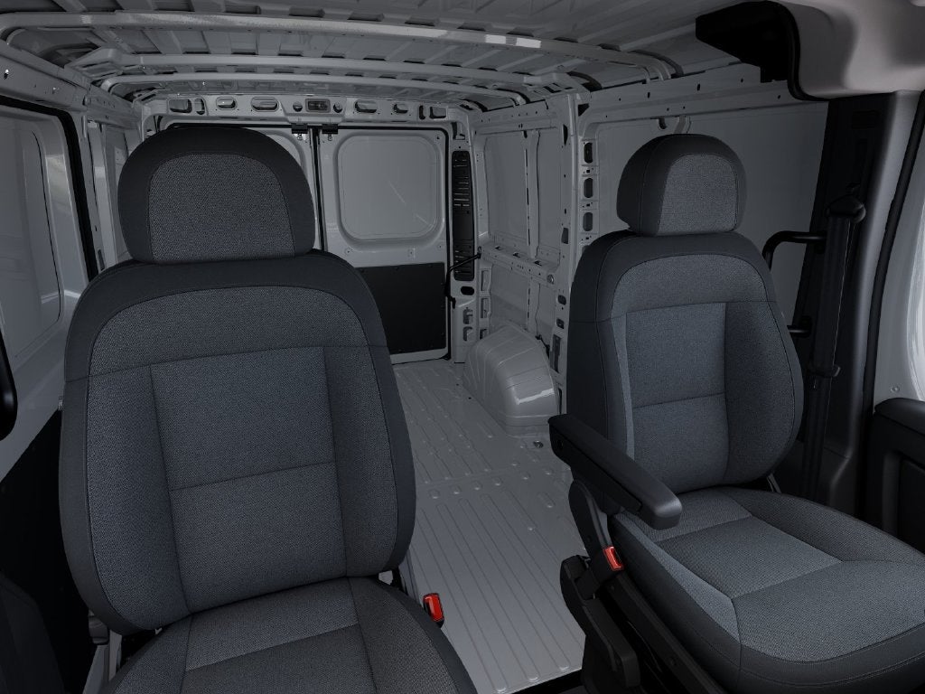 2027 RAM Promaster Low Roof / 118" WB