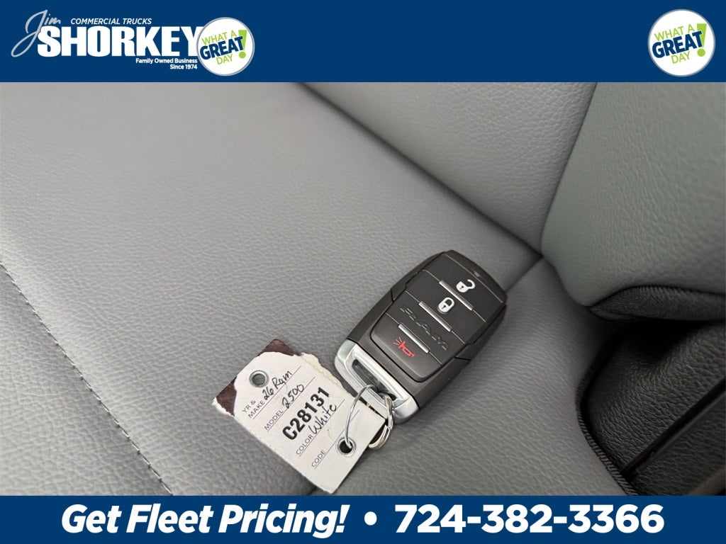 2026 RAM 2500 Tradesman 4x4 / 6.4L Hemi / 8' Bed