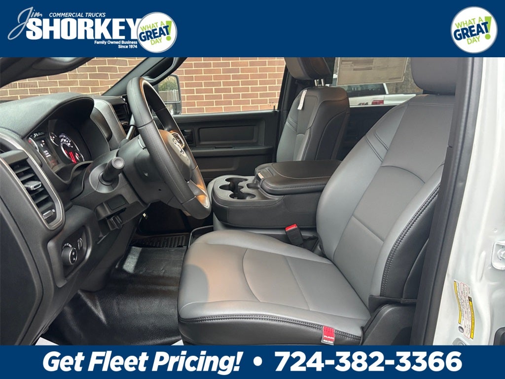 2026 RAM 2500 Tradesman 4x4 / 6.4L Hemi / 8' Service Body