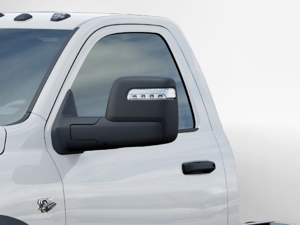 2027 RAM 4500 Tradesman DRW 4x4 / 6.4L V8 / 60" CA Chassis