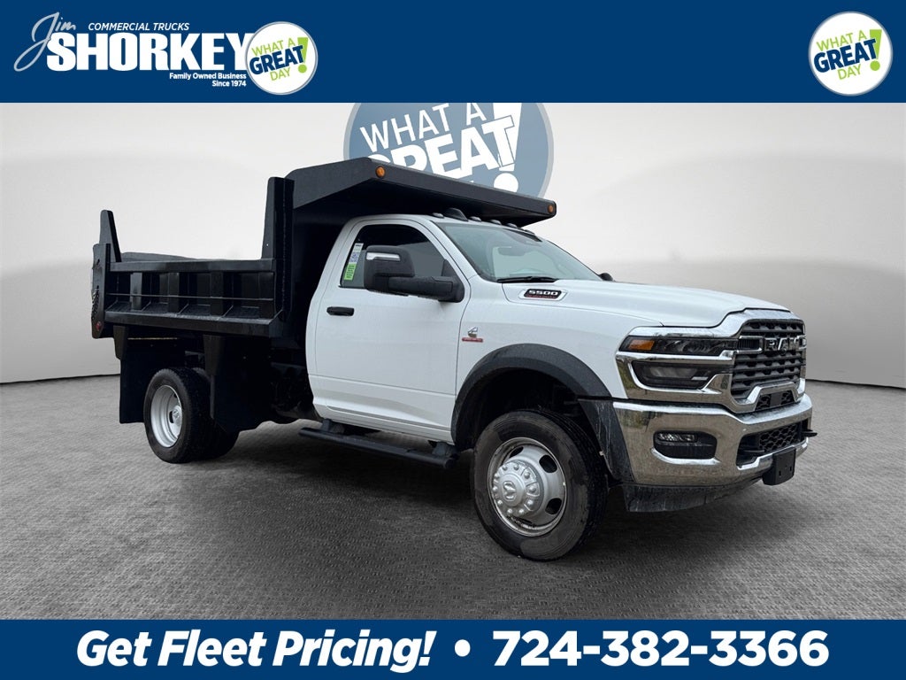 2026 RAM 5500 Tradesman DRW 4x4 / 6.7L Diesel / 9'6" Steel Dump