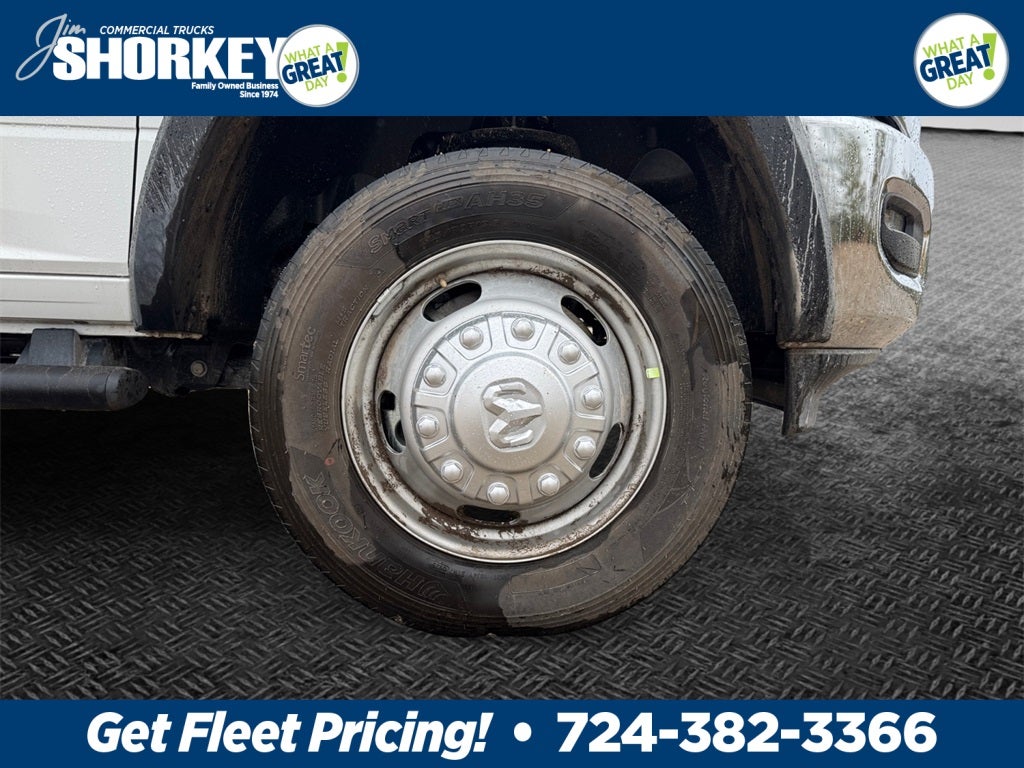 2026 RAM 5500 Tradesman DRW 4x4 / 6.7L Diesel / 9'6" Steel Dump