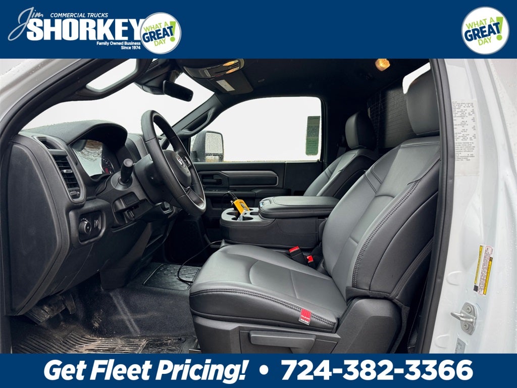 2026 RAM 5500 Tradesman DRW 4x4 / 6.7L Diesel / 9'6" Steel Dump