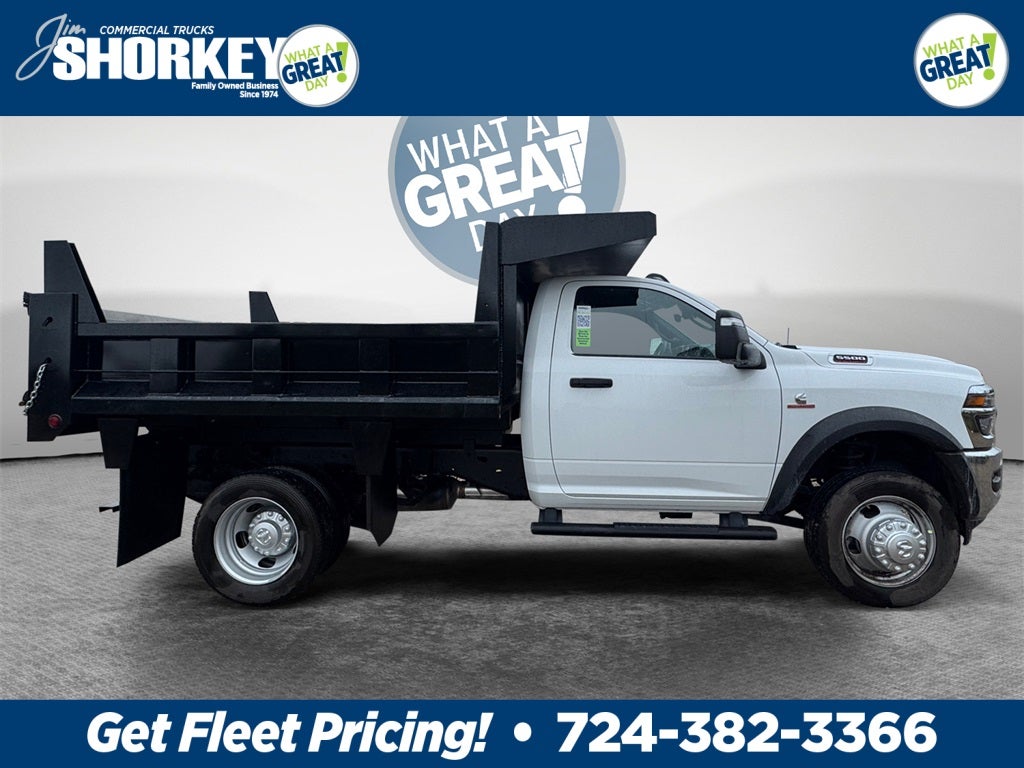2026 RAM 5500 Tradesman DRW 4x4 / 6.7L Diesel / 9'6" Steel Dump