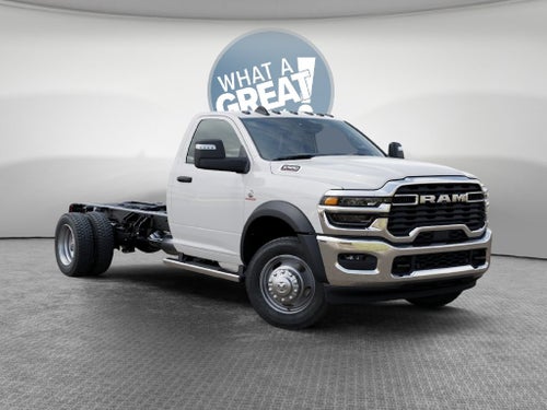2027 RAM 5500 Tradesman DRW 4x4 / 6.7L Diesel / 84" CA Chassis