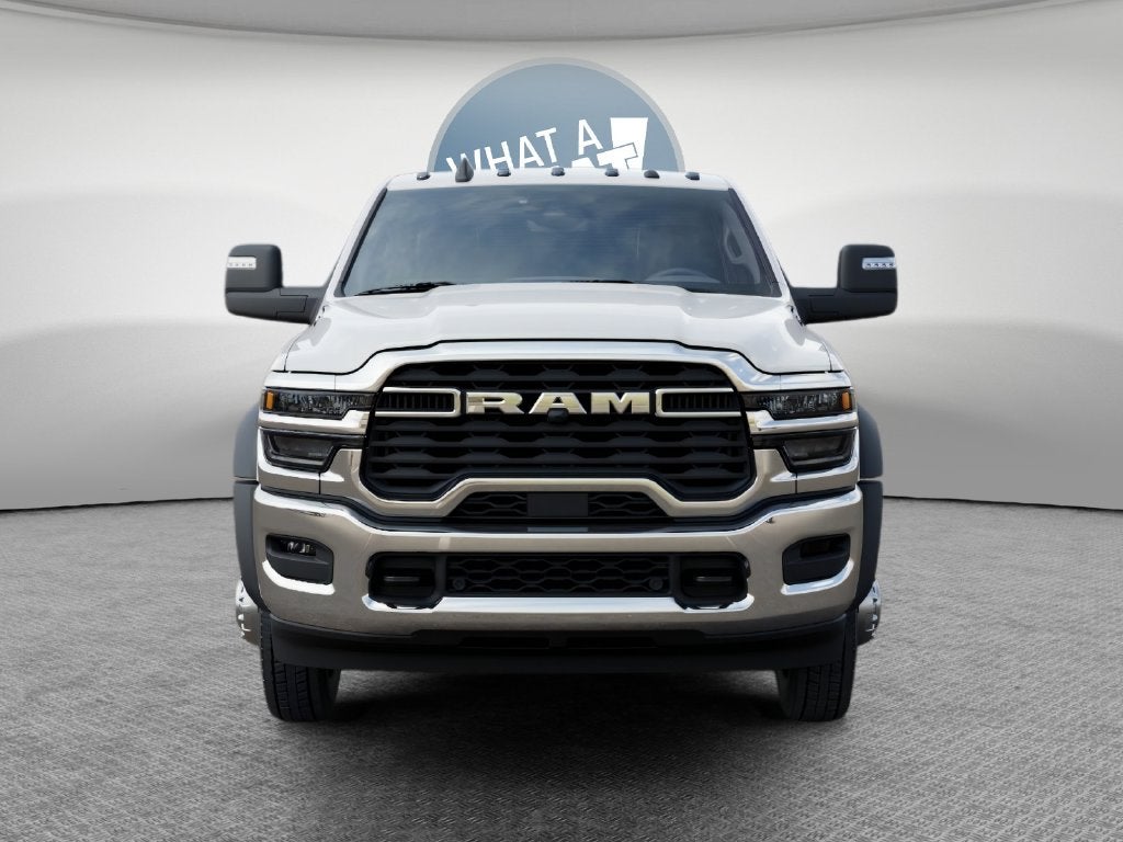 2027 RAM 5500 Tradesman DRW 4x4 / 6.7L Diesel / 84" CA Chassis