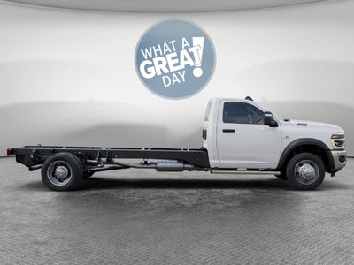 2027 RAM 5500 Tradesman DRW 4x4 / 6.7L Diesel / 120" CA Chassis