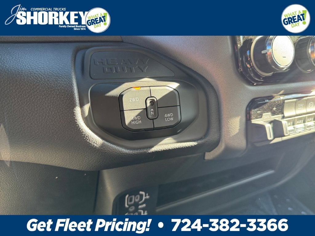 2026 RAM 5500 Big Horn DRW 4x4 / 6.7L Diesel / 20' Steel Rollback