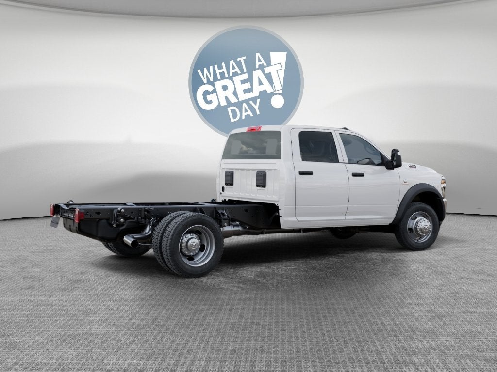 2027 RAM 5500 Tradesman DRW 4x4 / 6.7L Diesel / 60" CA Chassis