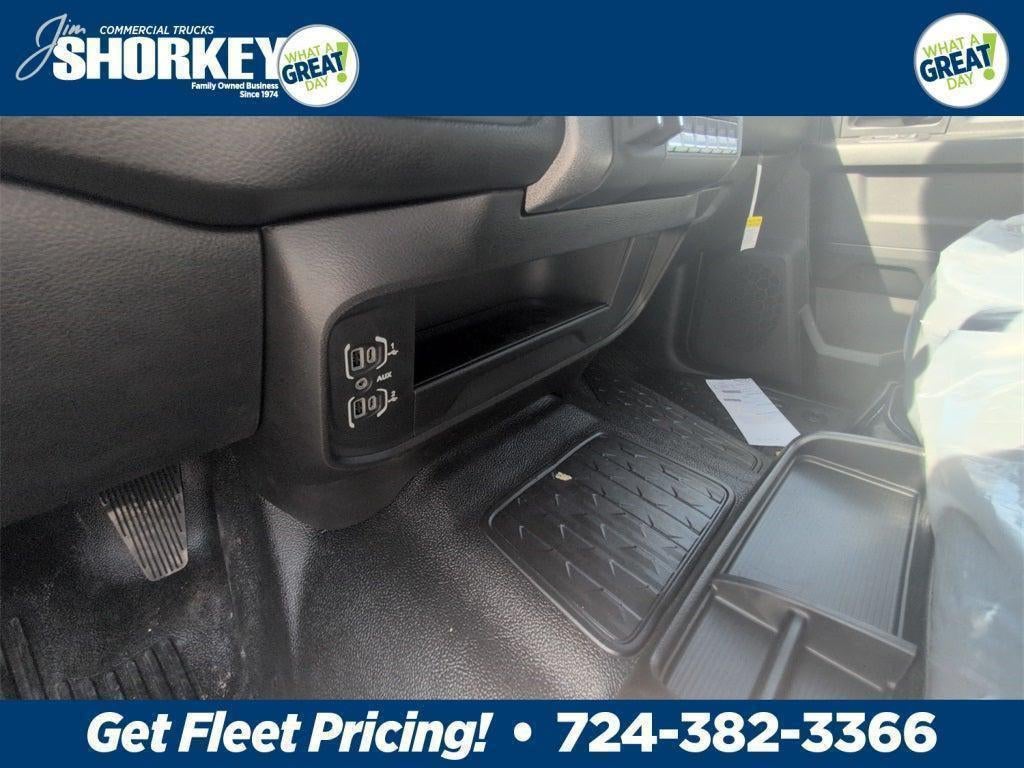 2026 RAM 5500 Tradesman DRW 4x4 / 6.7L Diesel / 11' Aluminum Flatbed