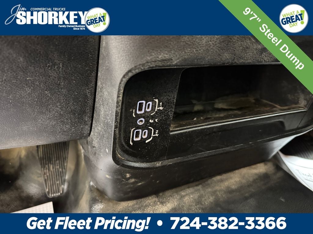 2019 RAM 3500 Tradesman DRW 4x4 / 6.4L Hemi V8 / 9'7" Steel Dump