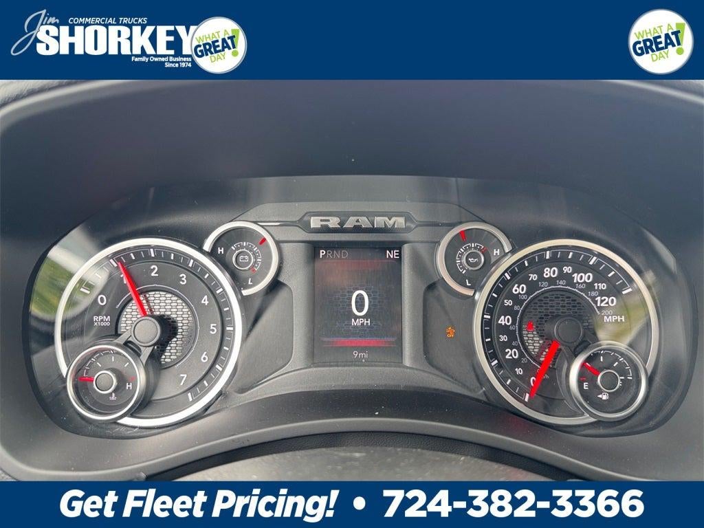 2026 RAM 3500 Tradesman DRW 4x4 / 6.4L Hemi / 60" CA Chassis