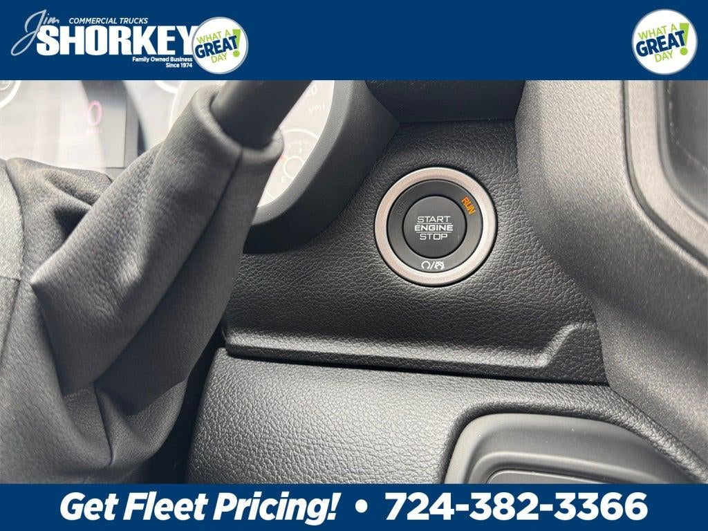 2026 RAM 3500 Tradesman DRW 4x4 / 6.4L Hemi / 60" CA Chassis