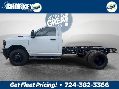 2026 RAM 3500 Tradesman DRW 4x4 / 6.4L Hemi / 60" CA Chassis