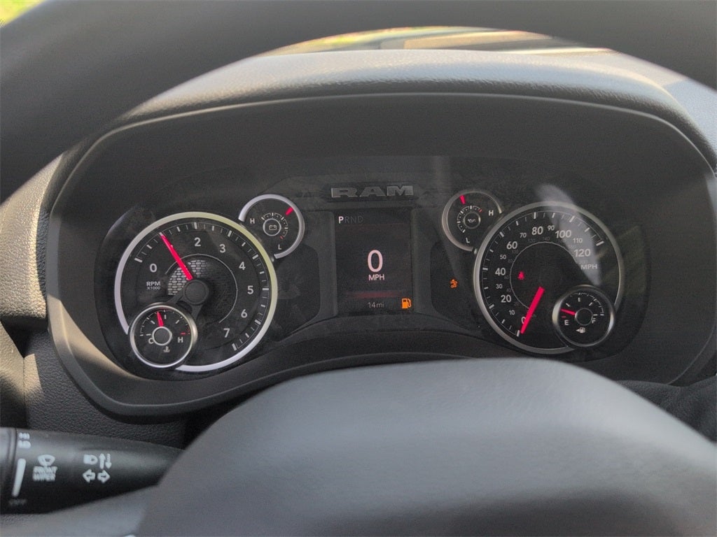 2025 RAM 3500 Tradesman DRW 4x4 / 6.4L Hemi V8 / 9' Service Body