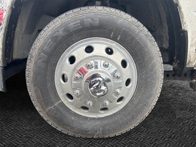 2026 RAM 3500 Tradesman DRW 4x4 / 6.7L Diesel / 9' Service Body