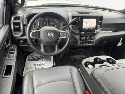 2026 RAM 3500 Tradesman DRW 4x4 / 6.7L Diesel / 9' Service Body