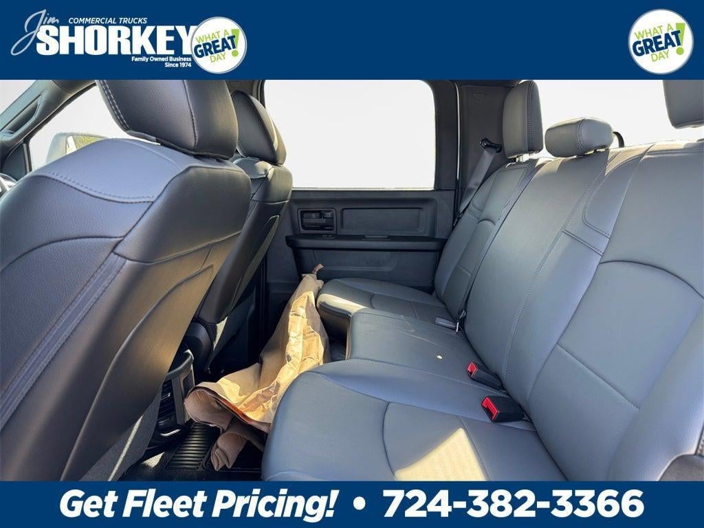 2026 RAM 3500 Tradesman DRW 4x4 / 6.7L Diesel / 9' Service Body