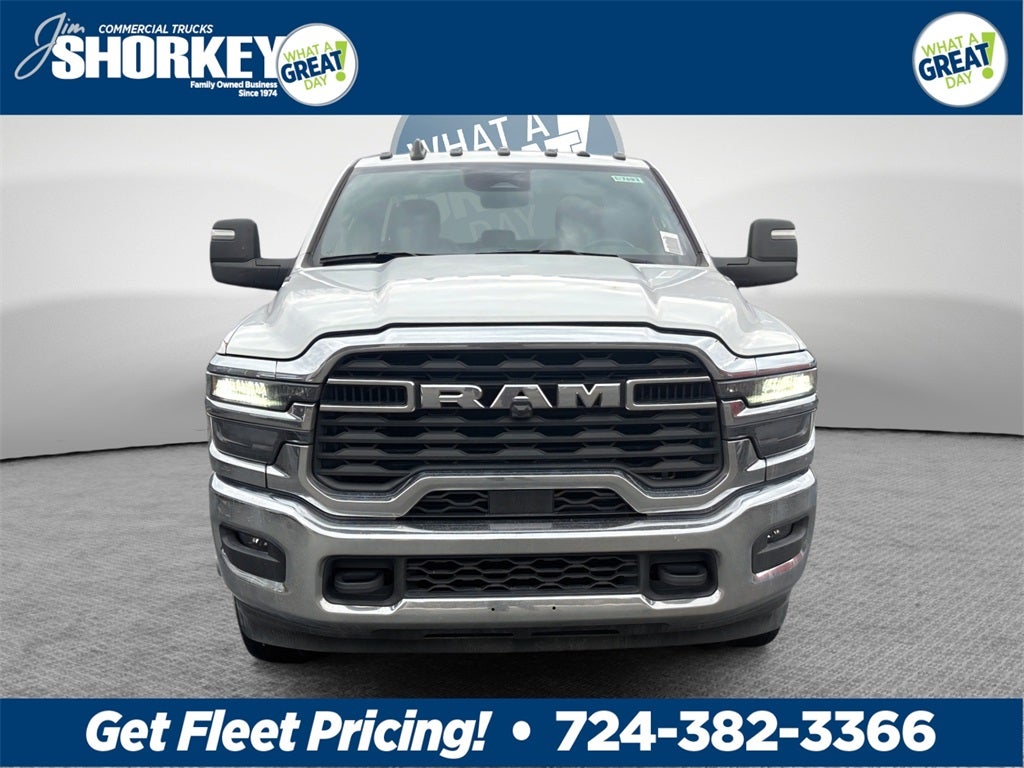 2026 RAM 3500 Tradesman DRW 4x4 / 6.7L Diesel / 9' Service Body