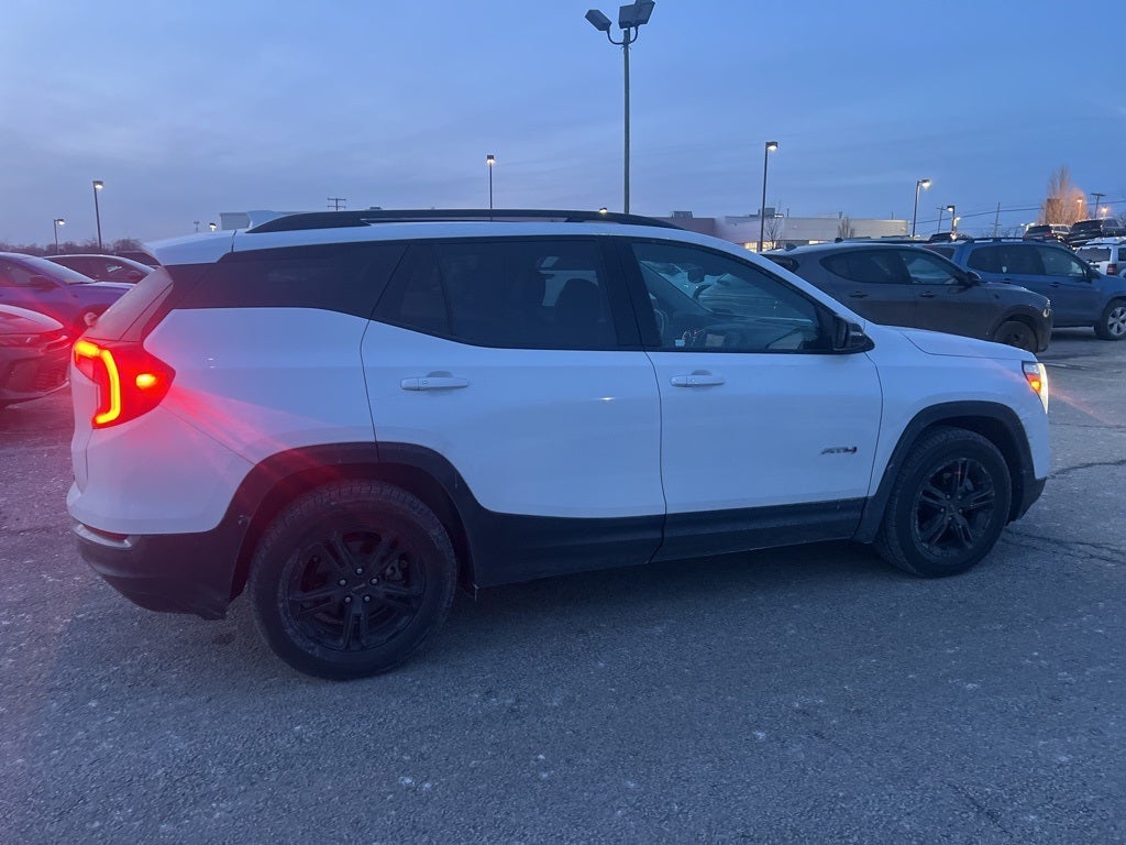 2022 GMC Terrain AT4