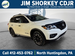 2019 Nissan Pathfinder SL