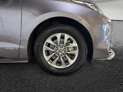 2021 Toyota Sienna XLE 7 Passenger