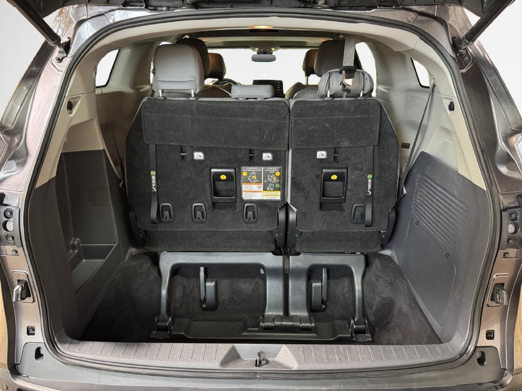 2021 Toyota Sienna XLE 7 Passenger