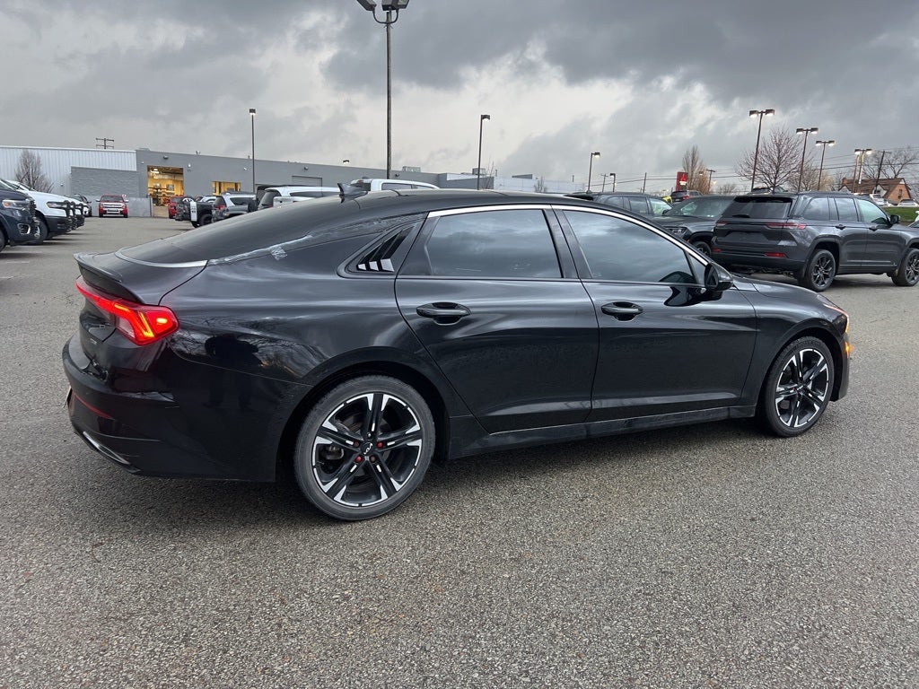 2024 Kia K5 GT-Line