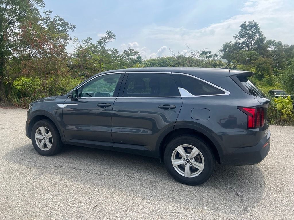 2023 Kia Sorento LX