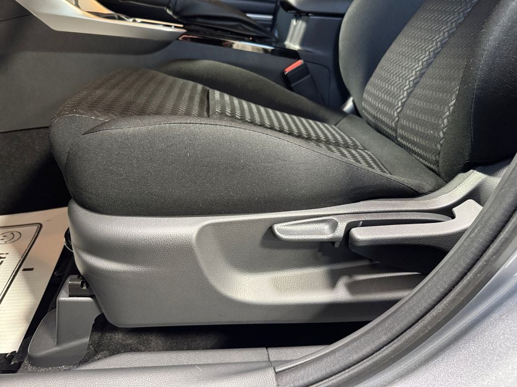 2026 Mitsubishi Eclipse Cross Base