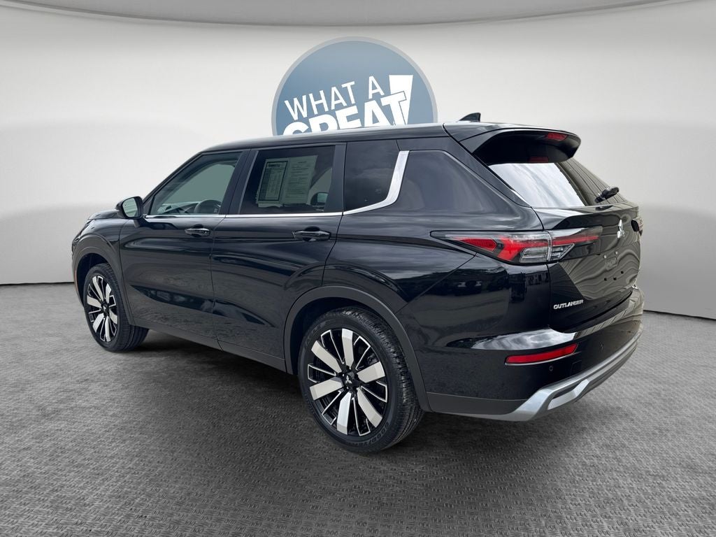 2025 Mitsubishi Outlander SE