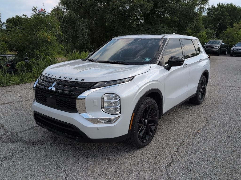 2024 Mitsubishi Outlander SE Black Edition