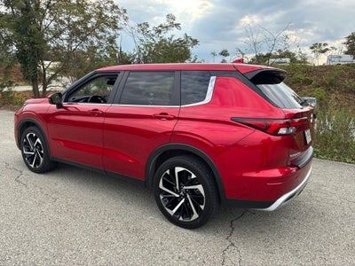 2024 Mitsubishi Outlander Base