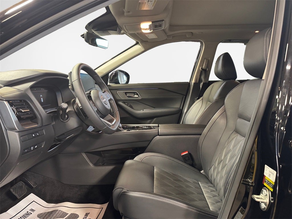 2024 Nissan Rogue Platinum