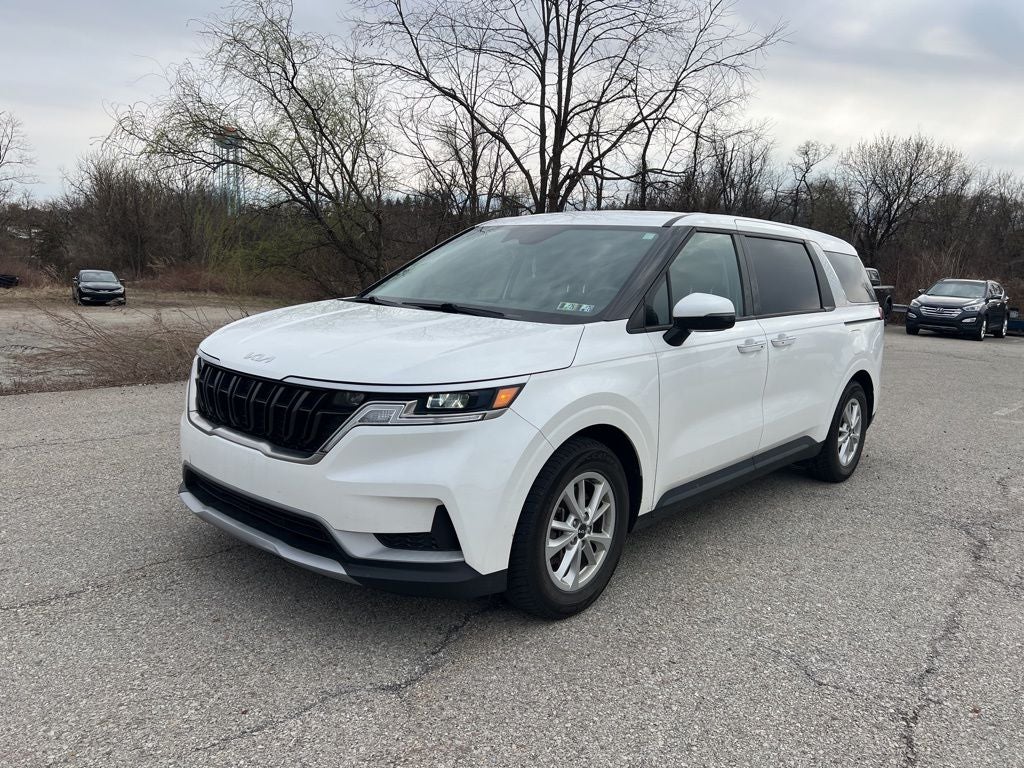 2024 Kia Carnival LX