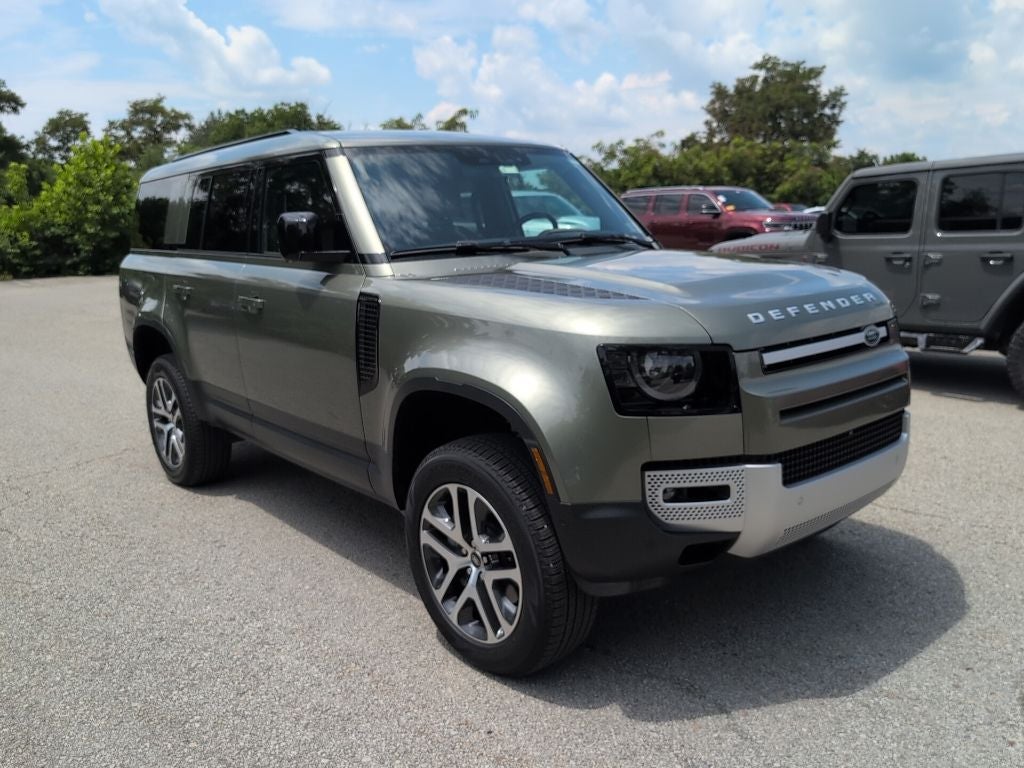 2025 Land Rover Defender 130 S