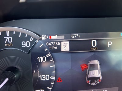 2023 Land Rover Defender 110 SE