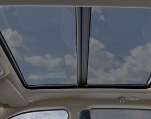 DUAL-PANE PANORAMIC SUNROOF